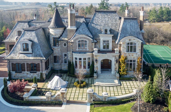 The Quintessential Guide to Kleinburg Luxury Real Estate post thumbnail image