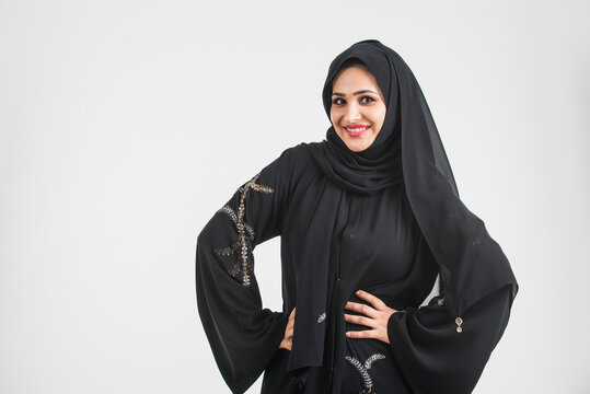 Modern day Innovations in Abaya Design post thumbnail image