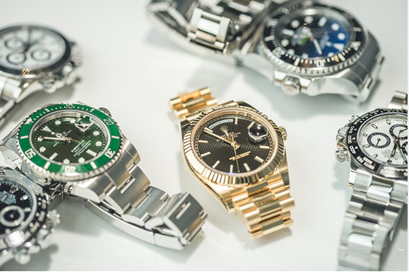 Getting Coloration: The price tag on Red Face Rolex Timepieces post thumbnail image